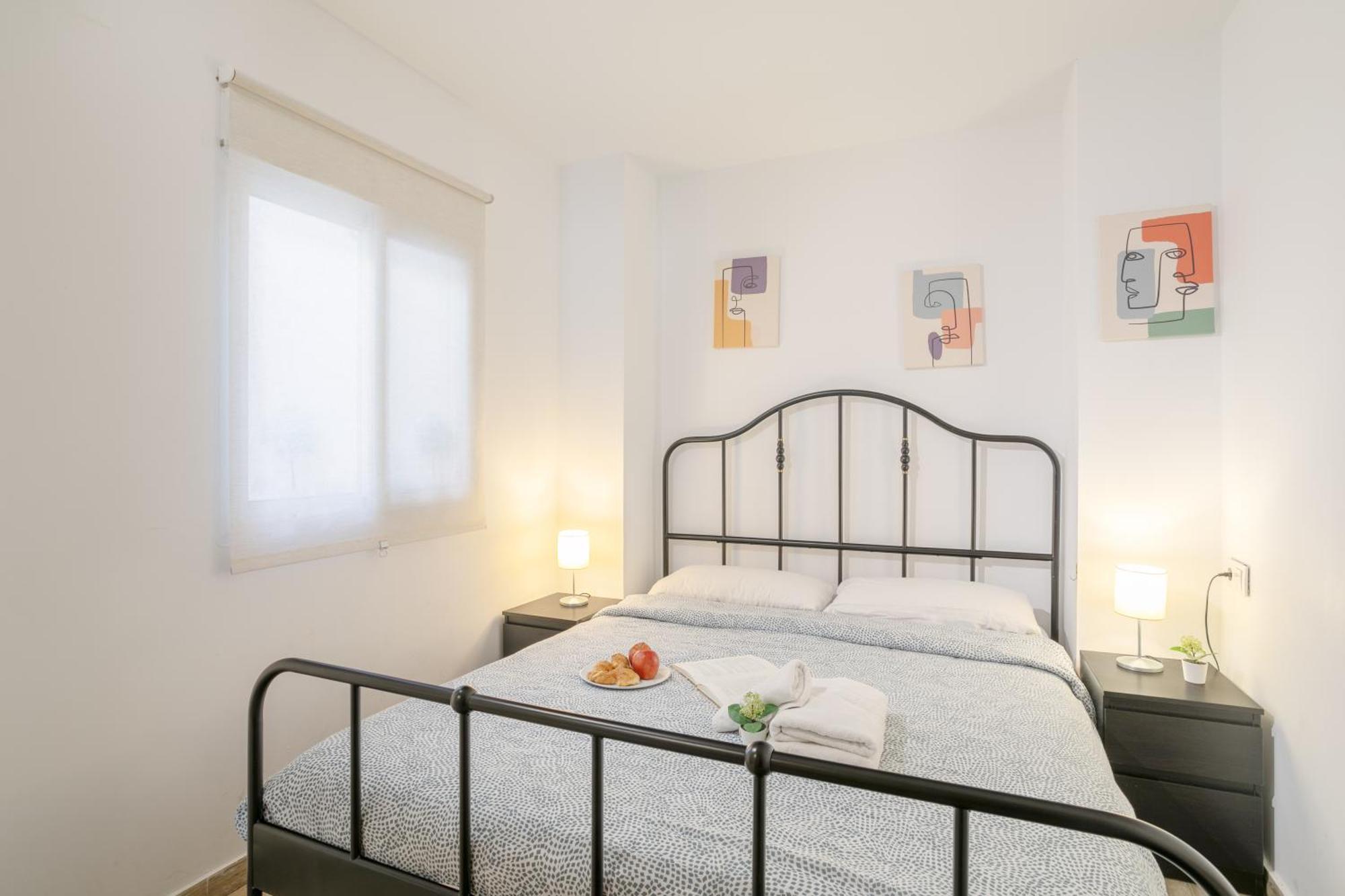 Apartamentos San Leandro, Centro Alicante Esterno foto