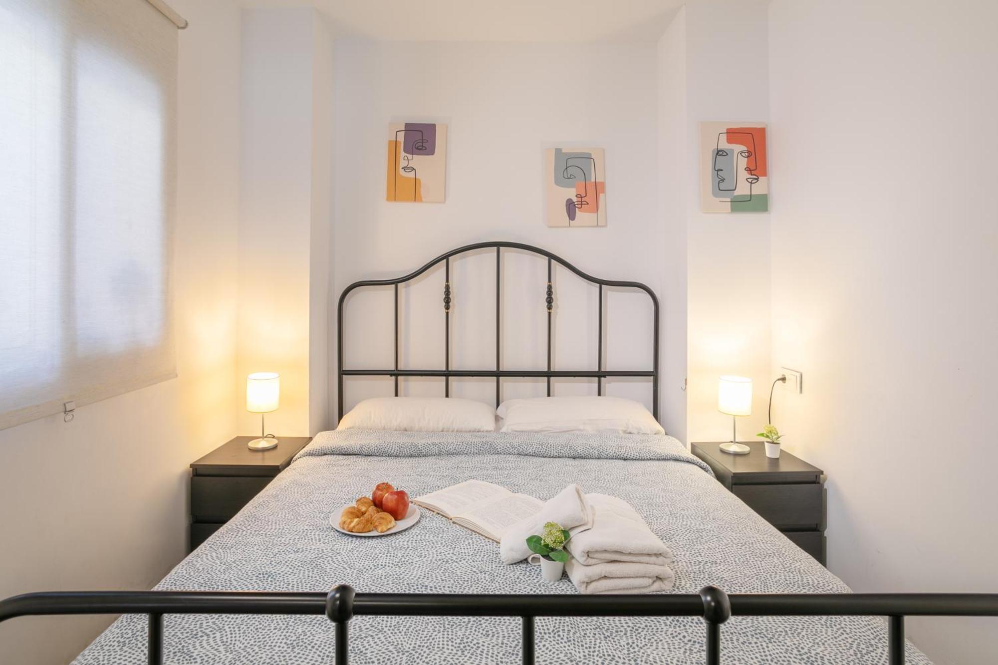 Apartamentos San Leandro, Centro Alicante Esterno foto