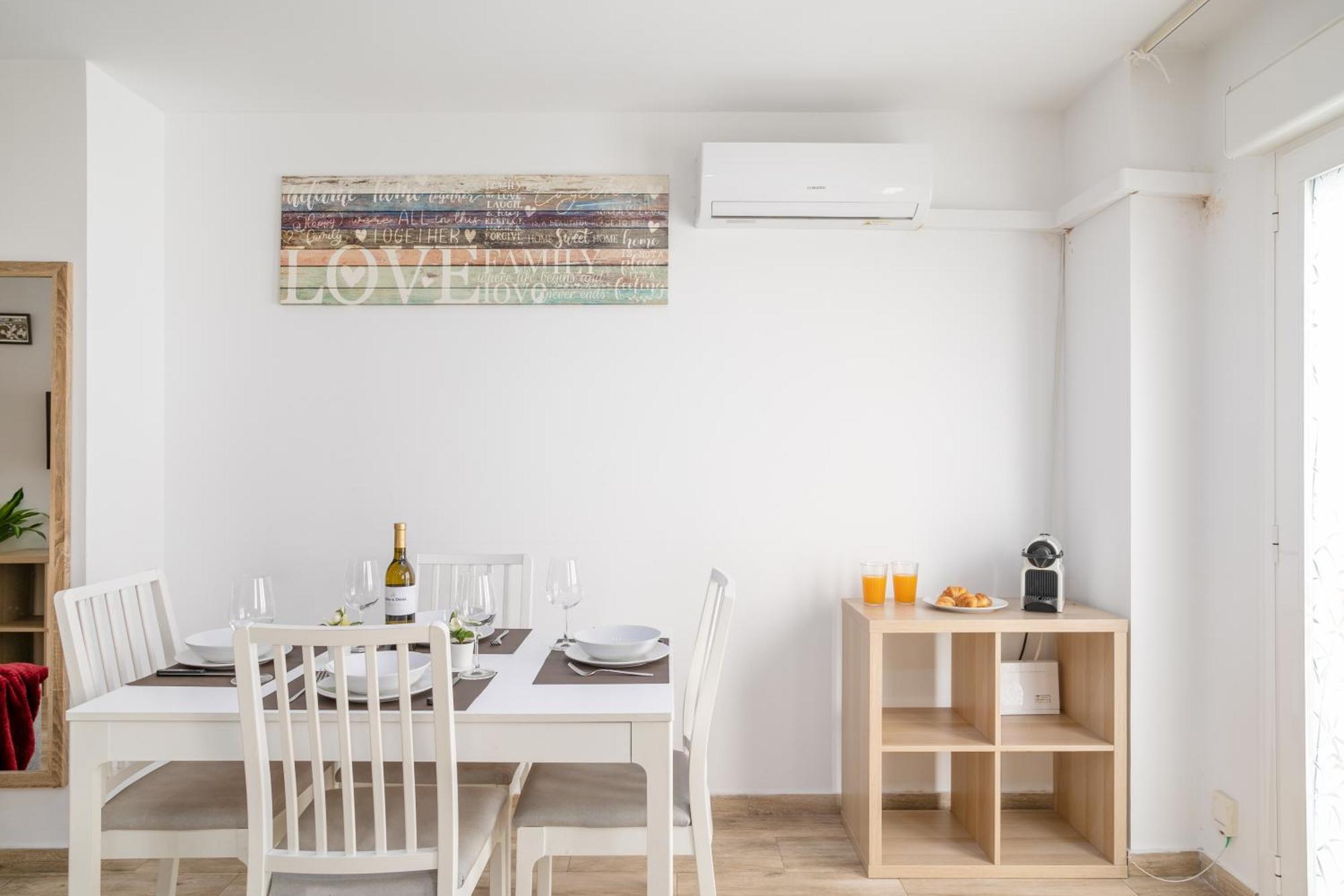 Apartamentos San Leandro, Centro Alicante Esterno foto
