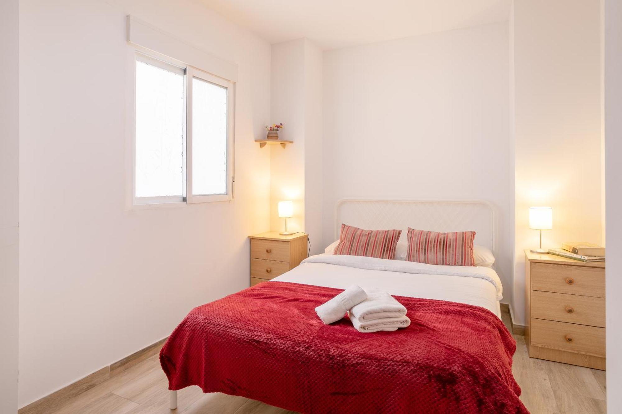Apartamentos San Leandro, Centro Alicante Esterno foto