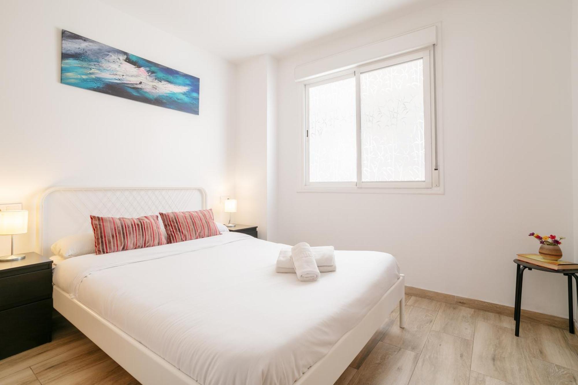 Apartamentos San Leandro, Centro Alicante Esterno foto