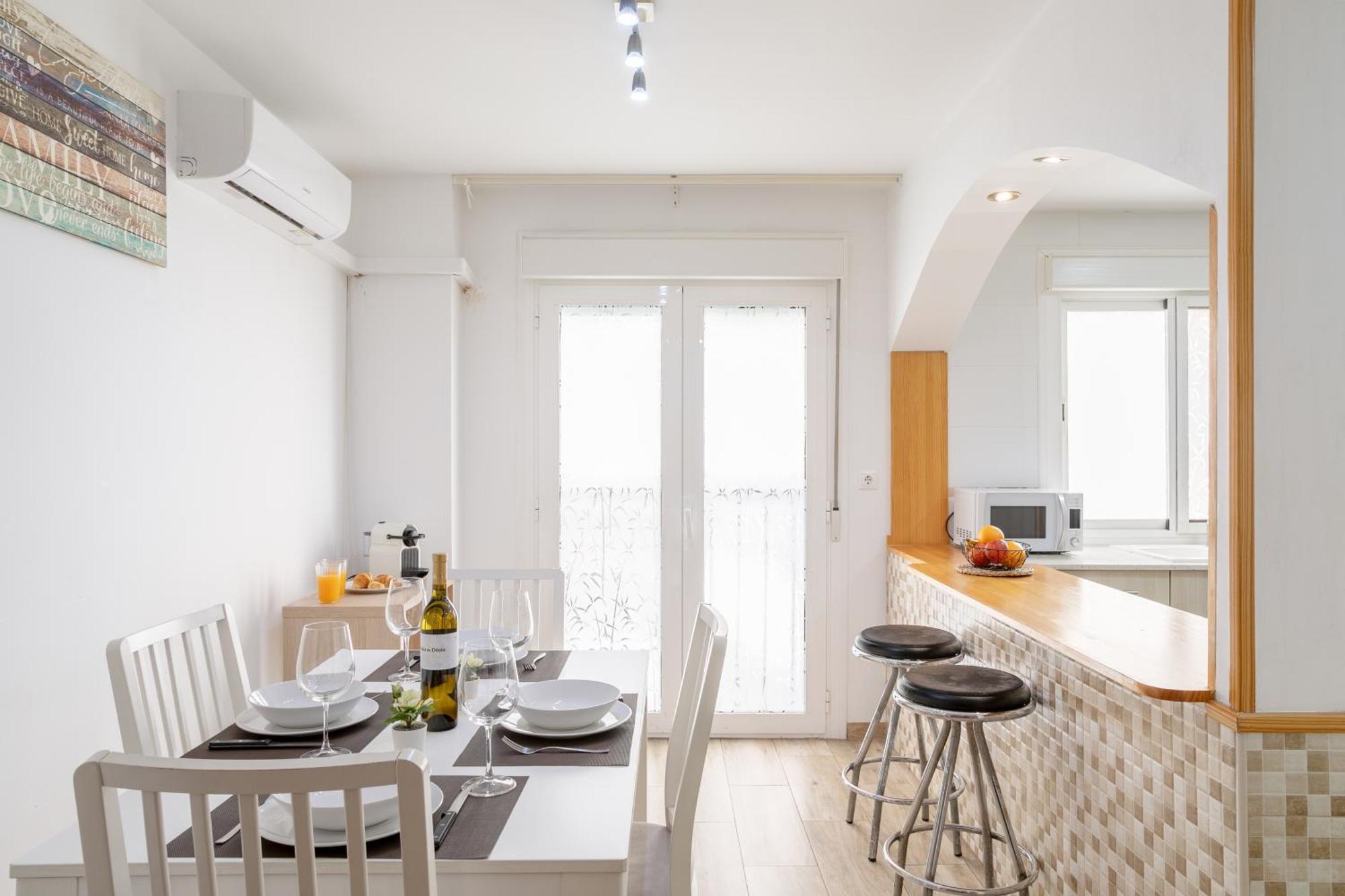 Apartamentos San Leandro, Centro Alicante Esterno foto