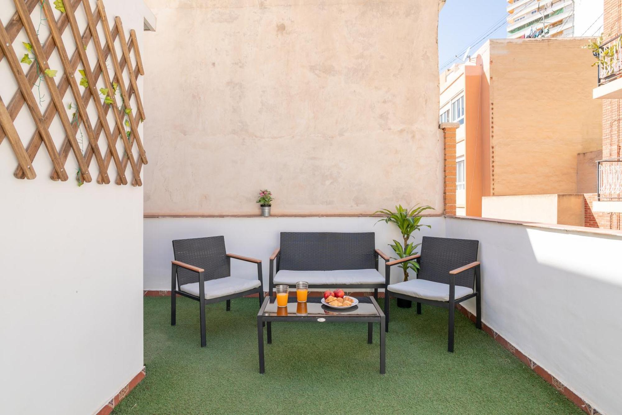Apartamentos San Leandro, Centro Alicante Esterno foto
