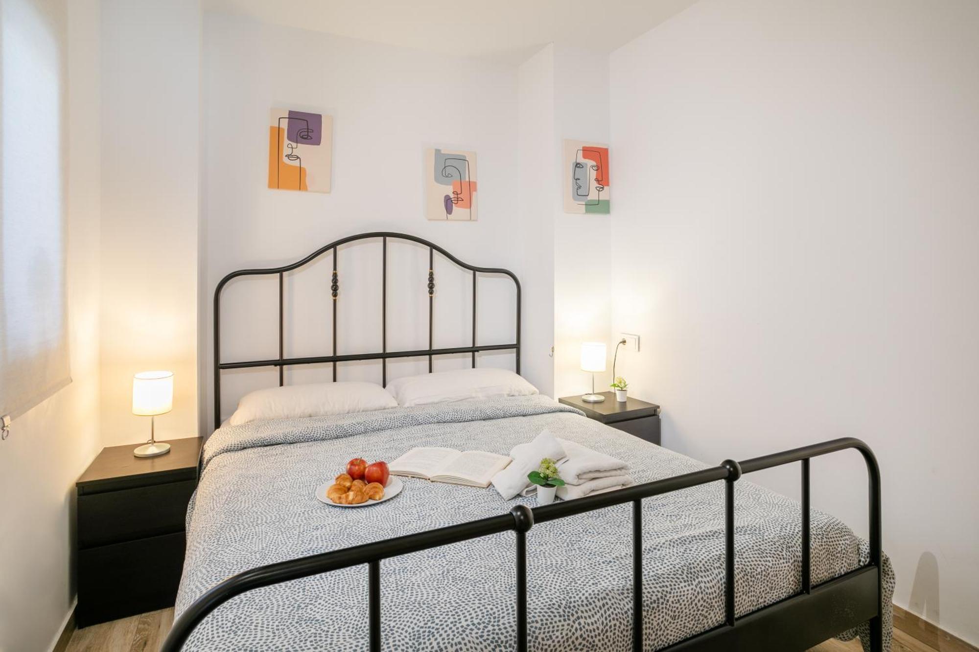 Apartamentos San Leandro, Centro Alicante Esterno foto